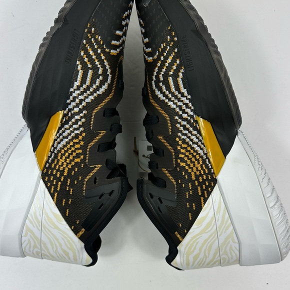 Men’s Rare Adidas DON Issue 4 Tiger US 10.5 Grambling State - Picture 3 of 10